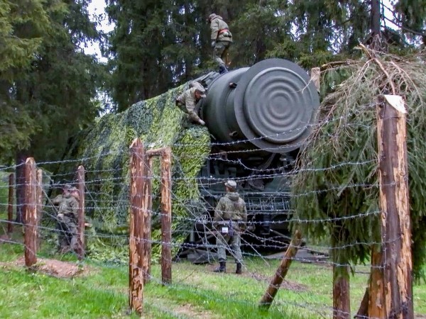 СМИ: на месте удара БРСД «Орешник» найдены фрагменты другой ракеты (ФОТО, ВИДЕО)